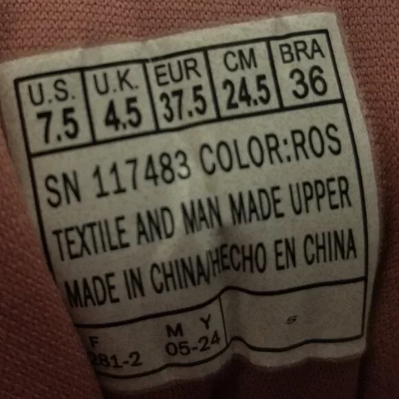 Ladies' Skechers Bobs Squad Waves Sneakers, Size 7.5, EUC - Picture 13 of 15